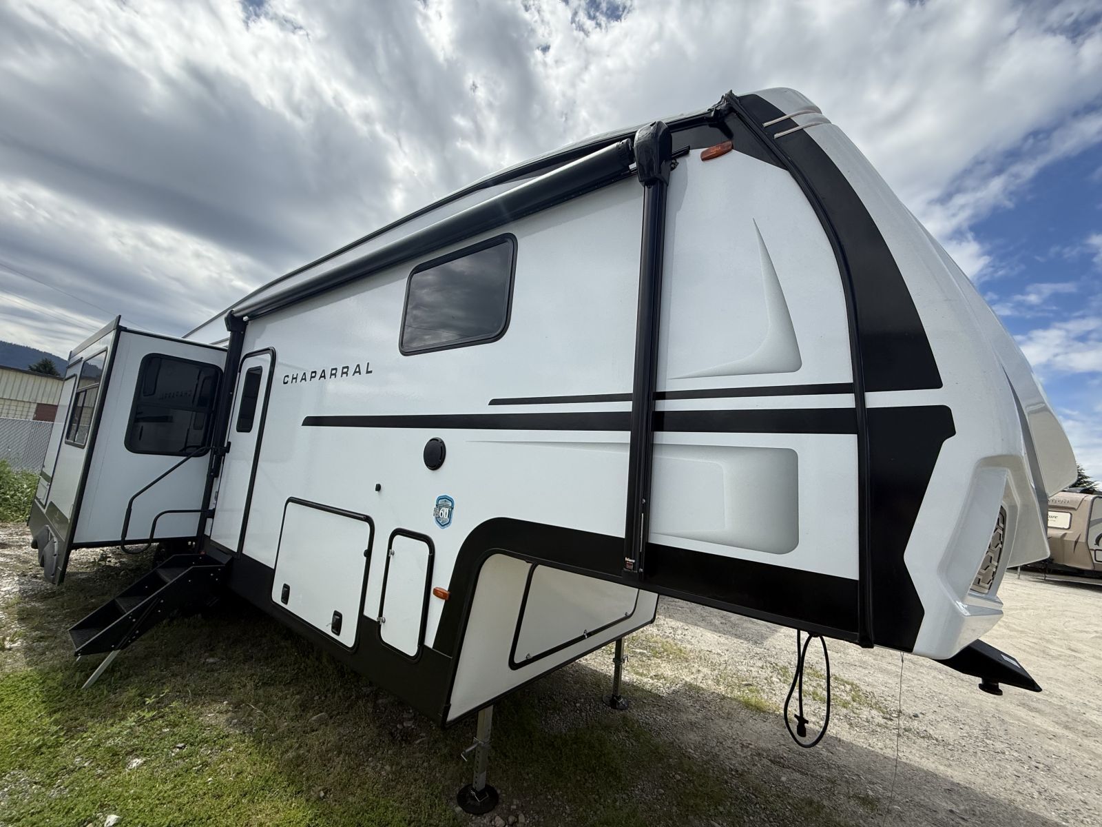 2027 Coachmen Rv Chaparral 298RLS in hayden ID