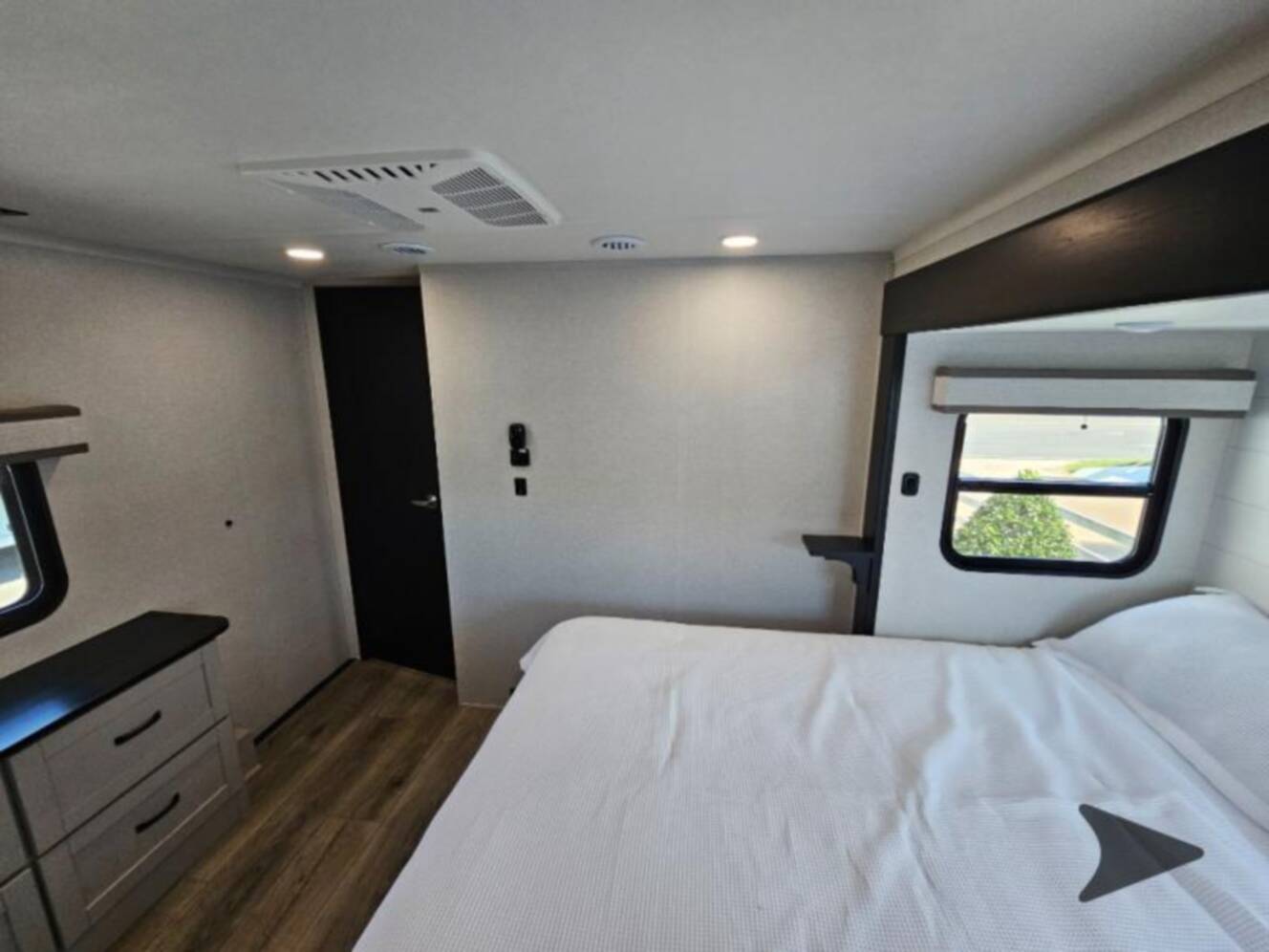 A photo of this 2026 Jayco Seismic 395