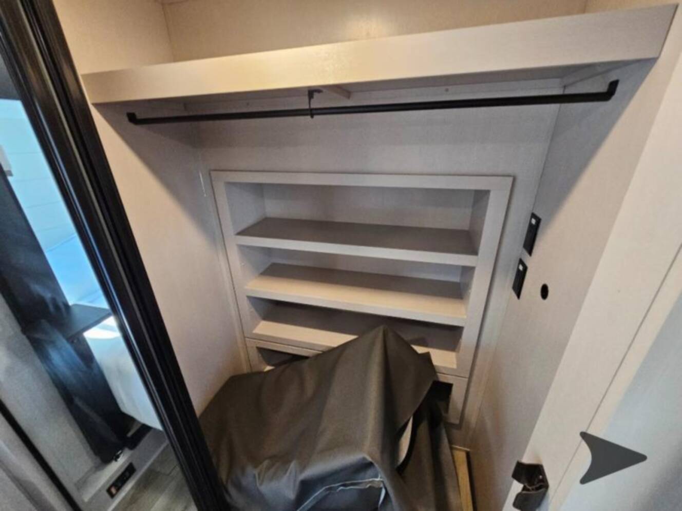 A photo of this 2026 Jayco Seismic 395
