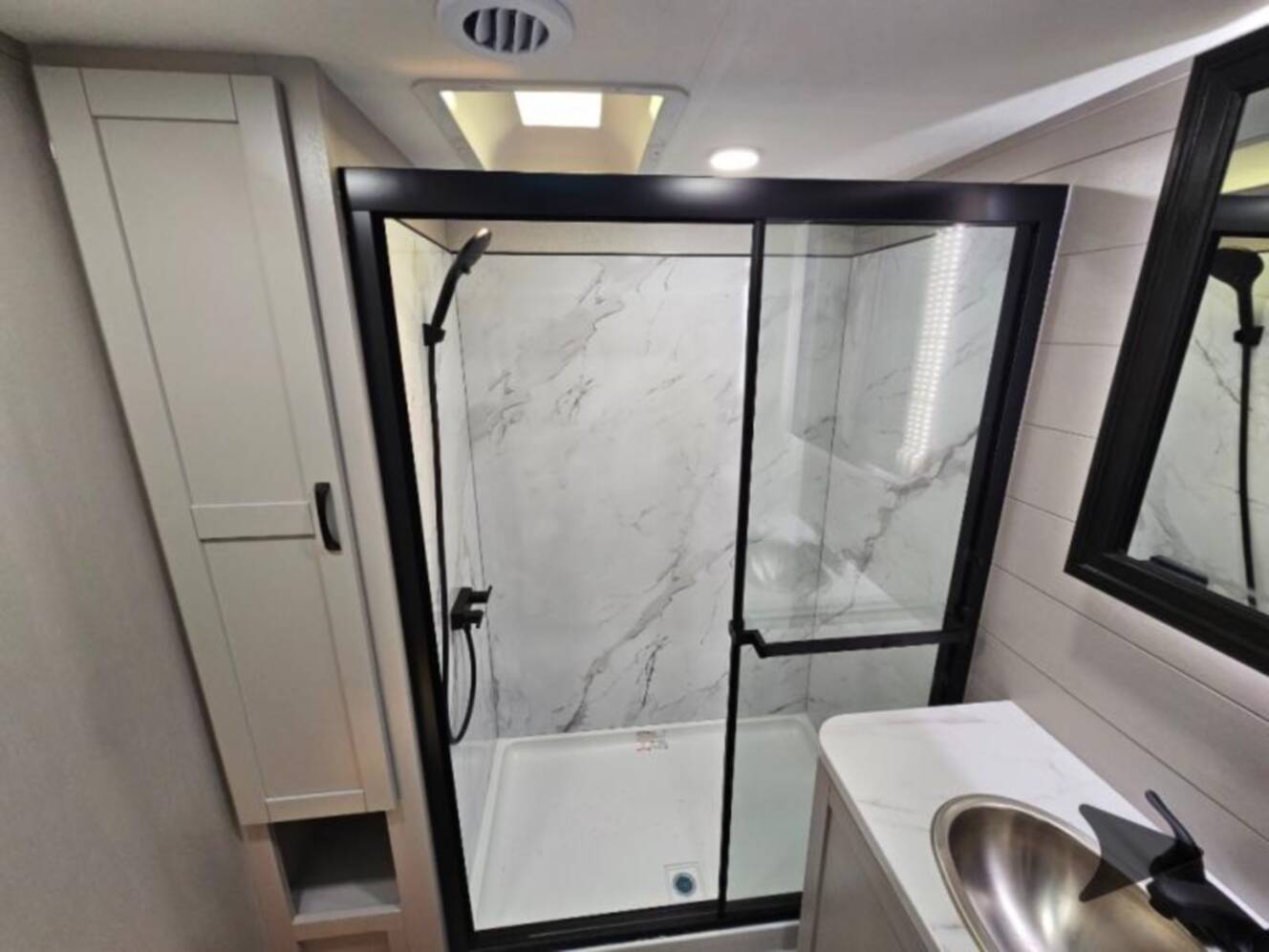 A photo of this 2026 Jayco Seismic 395
