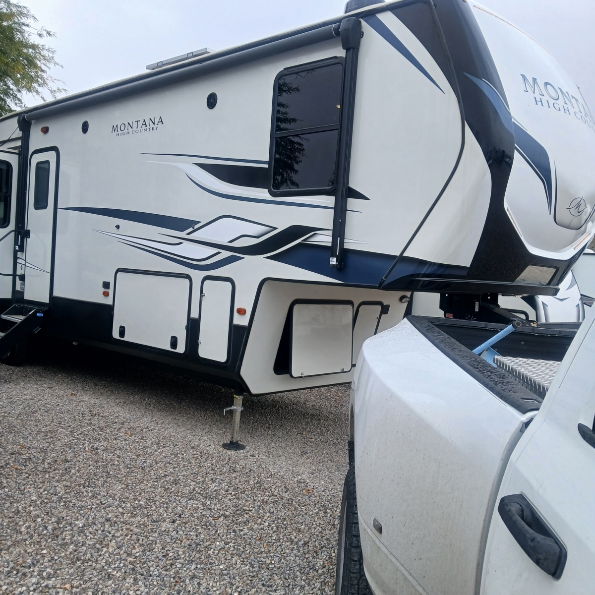 2022 Keystone Montana 331RL in tucson AZ
