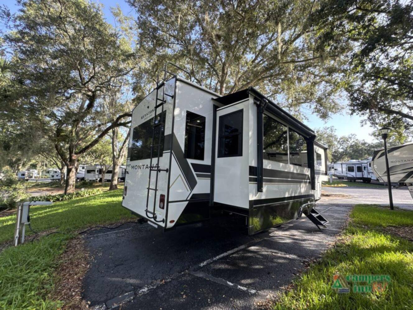 A photo of this 2026 Keystone Rv Montana 3231CK