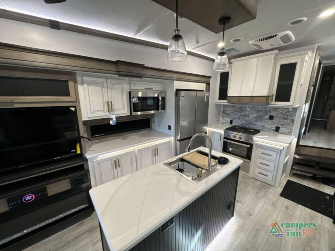 A photo of this 2026 Keystone Rv Montana 3231CK