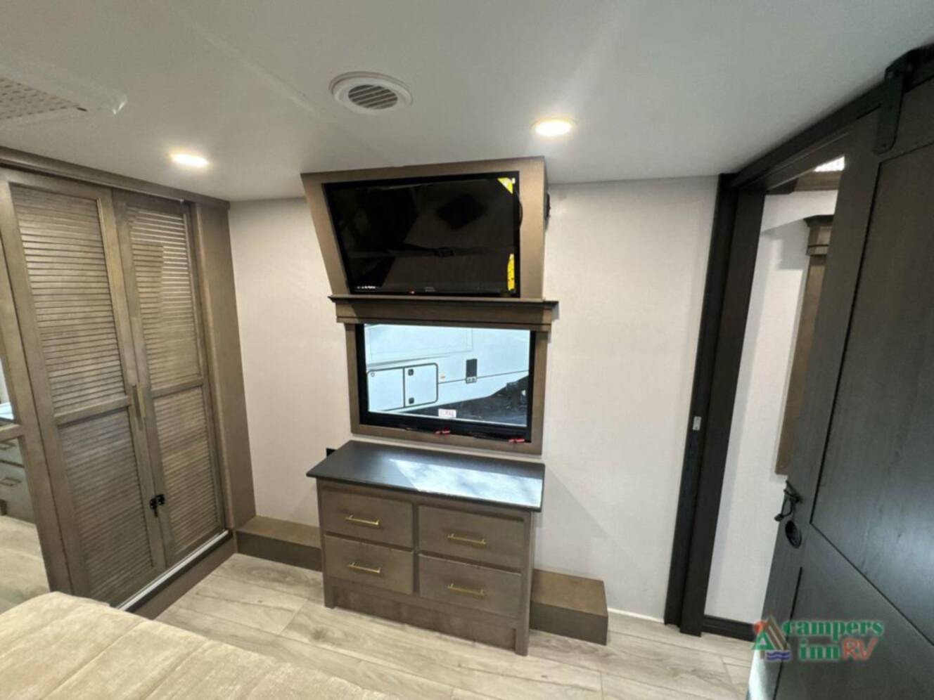 A photo of this 2026 Keystone Rv Montana 3231CK