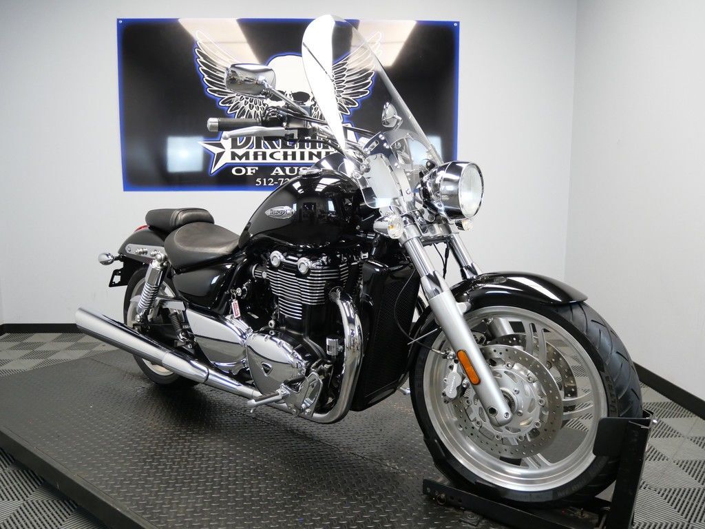 2013 Triumph Thunderbird Standard BASE in Austin, TX