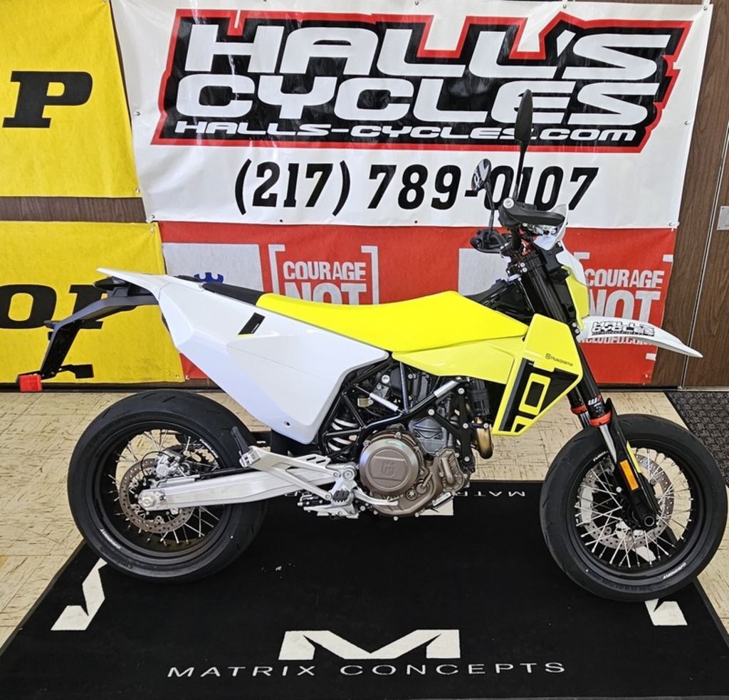 2026 Husqvarna® 701 Supermoto SUPERMOTO in Springfield, IL