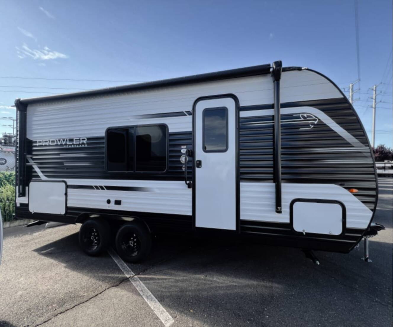 A photo of this 2027 Heartland PROWLER 2000MB