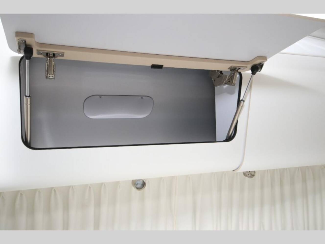 A photo of this 2019 Airstream Globetrotter 27FBQ