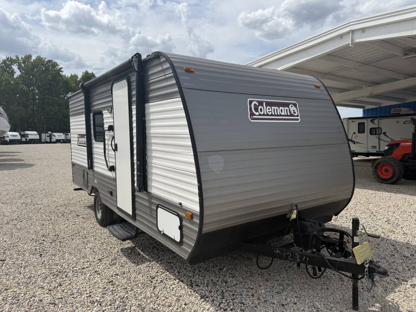 A photo of this 2024 Dutchmen Coleman 17B