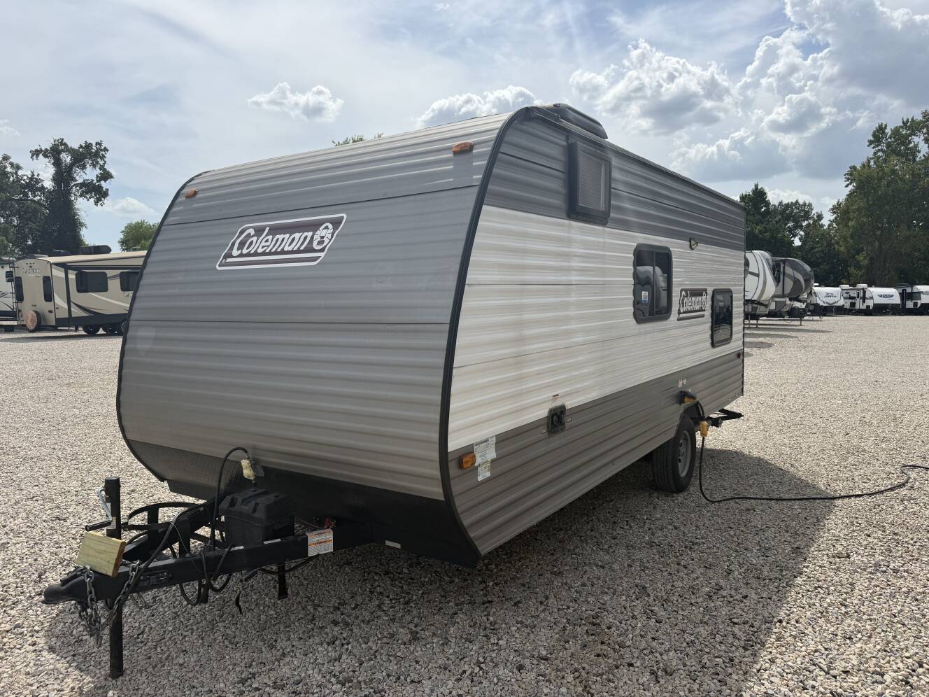 A photo of this 2024 Dutchmen Coleman 17B