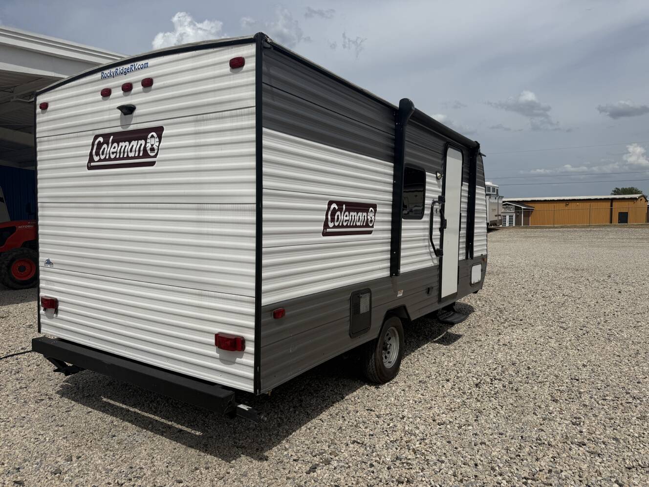 A photo of this 2024 Dutchmen Coleman 17B
