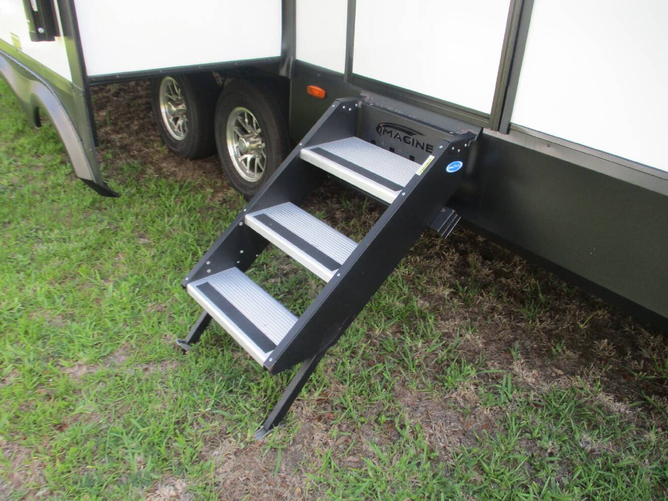 A photo of this 2025 Grand Design Imagine 2970RL