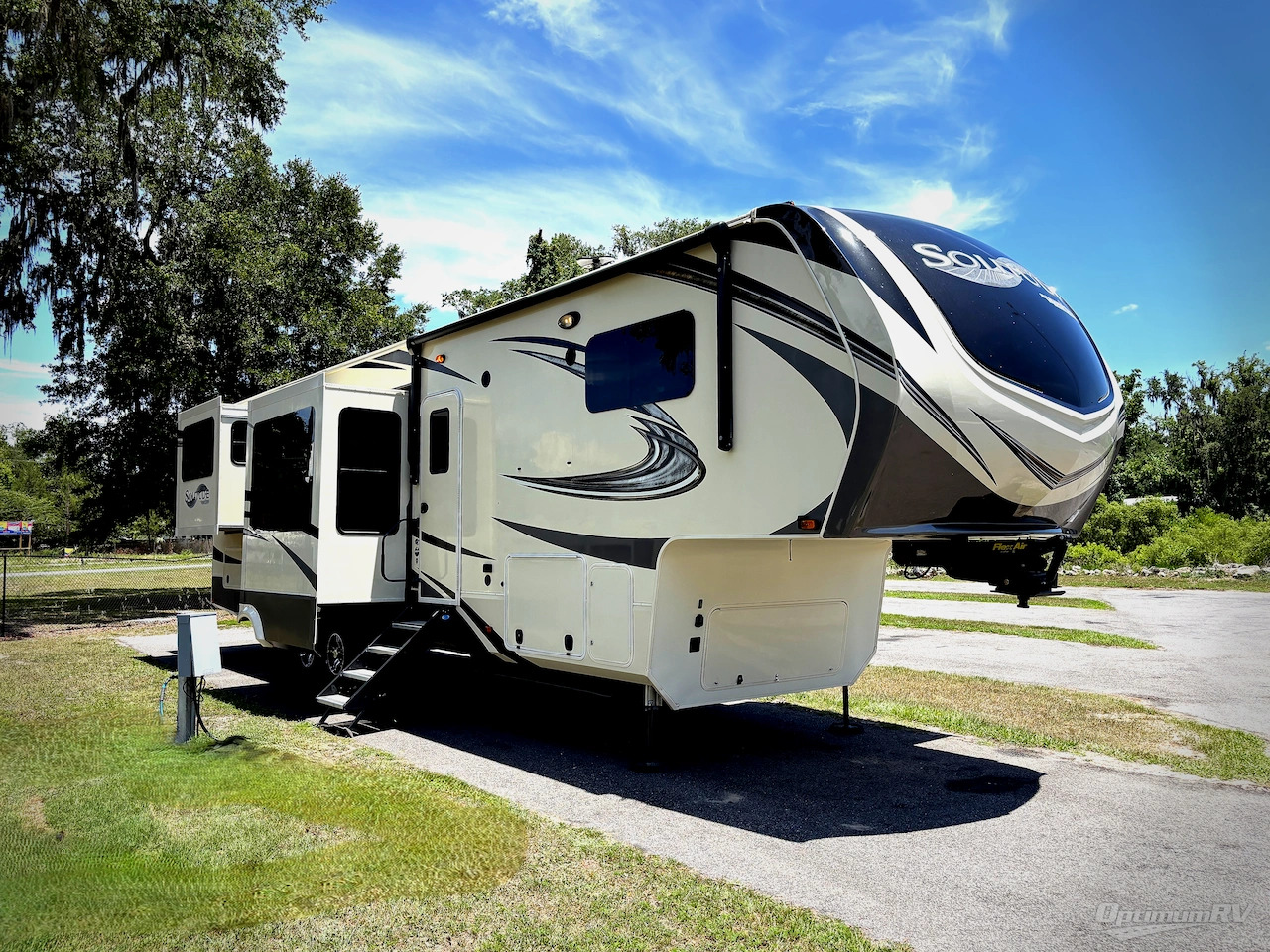 2019 Grand Design Solitude 375RES in ocala FL