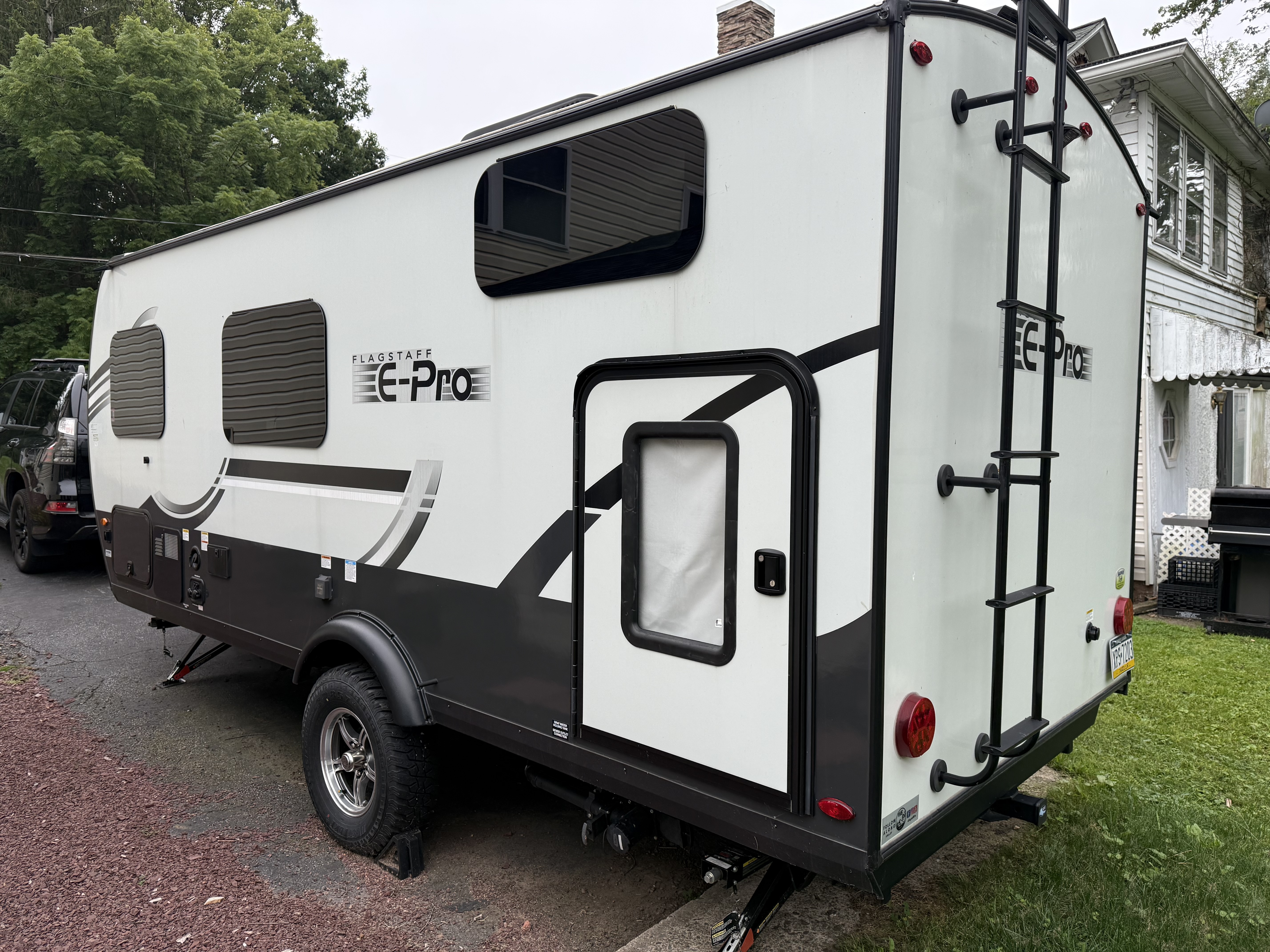 2024 Forest River FLAGSTAFF E-PRO E19BH in white haven PA
