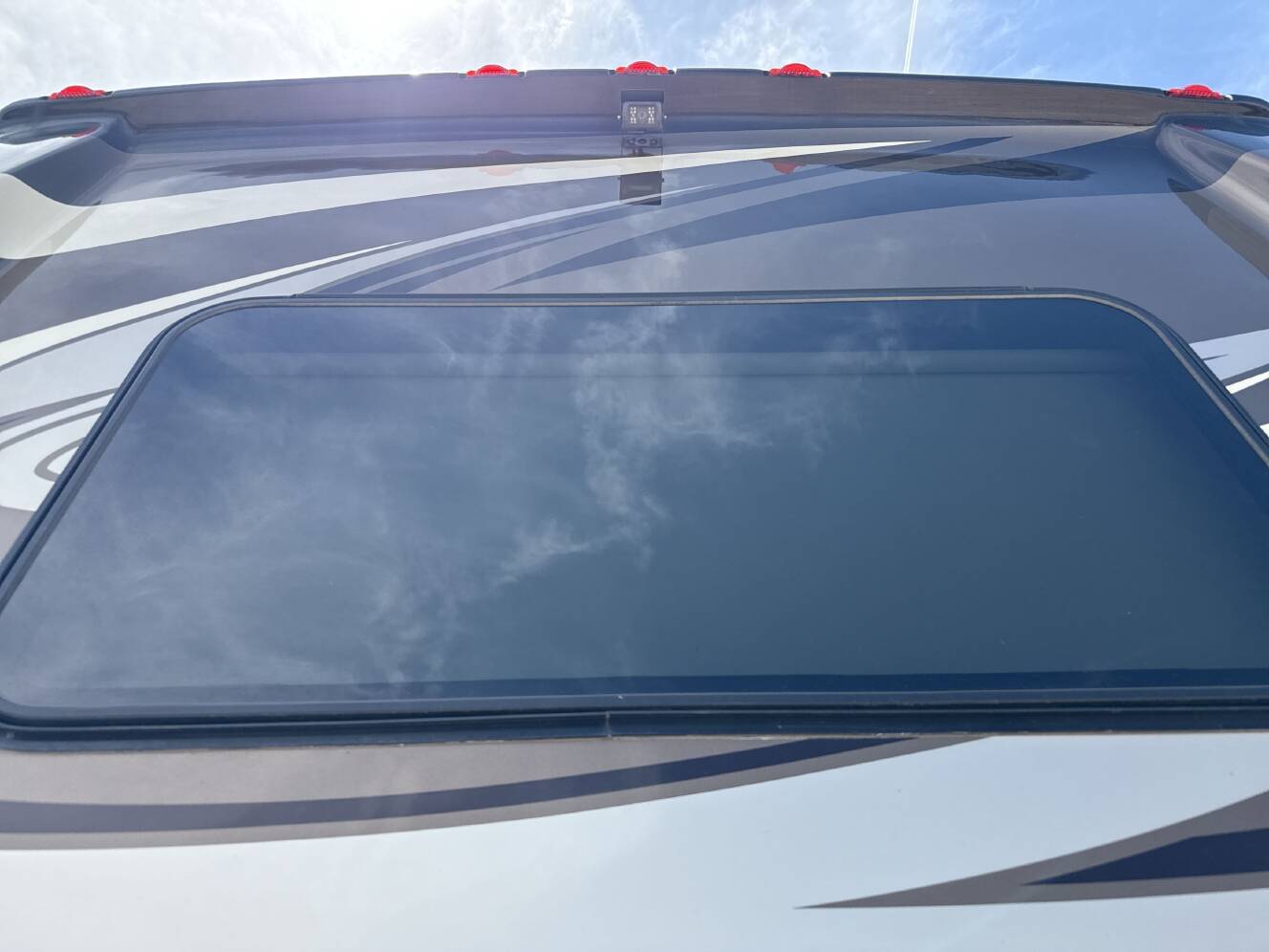 A photo of this 2013 Dynamax DX3 37BHHD