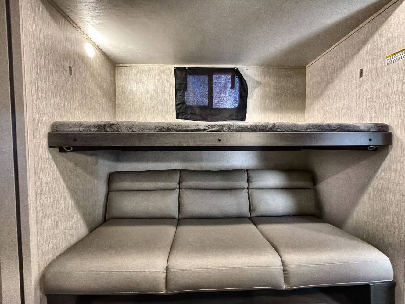 A photo of this 2023 Crossroads CRUISER AIRE 33BHB