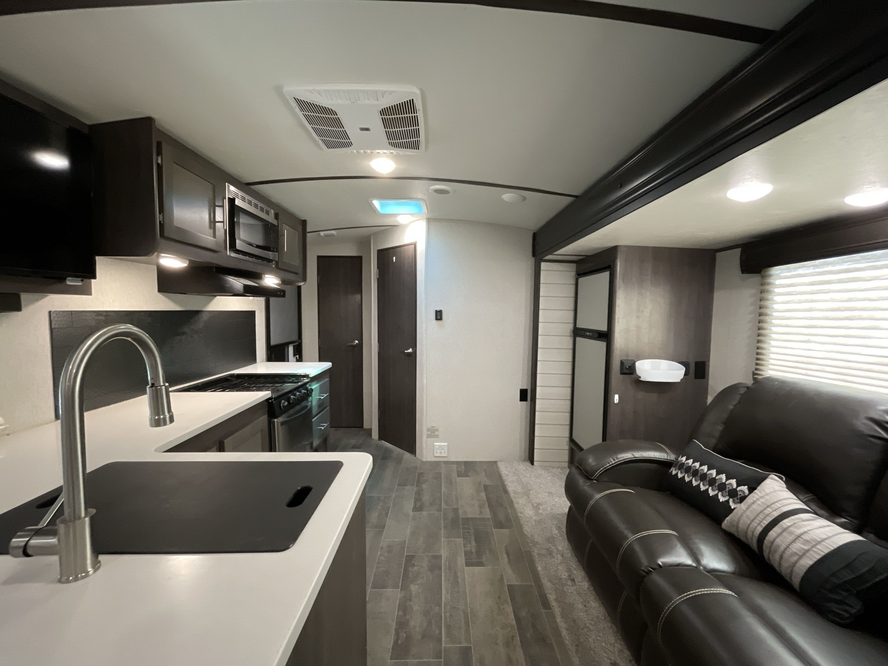 2019 Crossroads SUNSET TRAIL 212RB in pasco WA