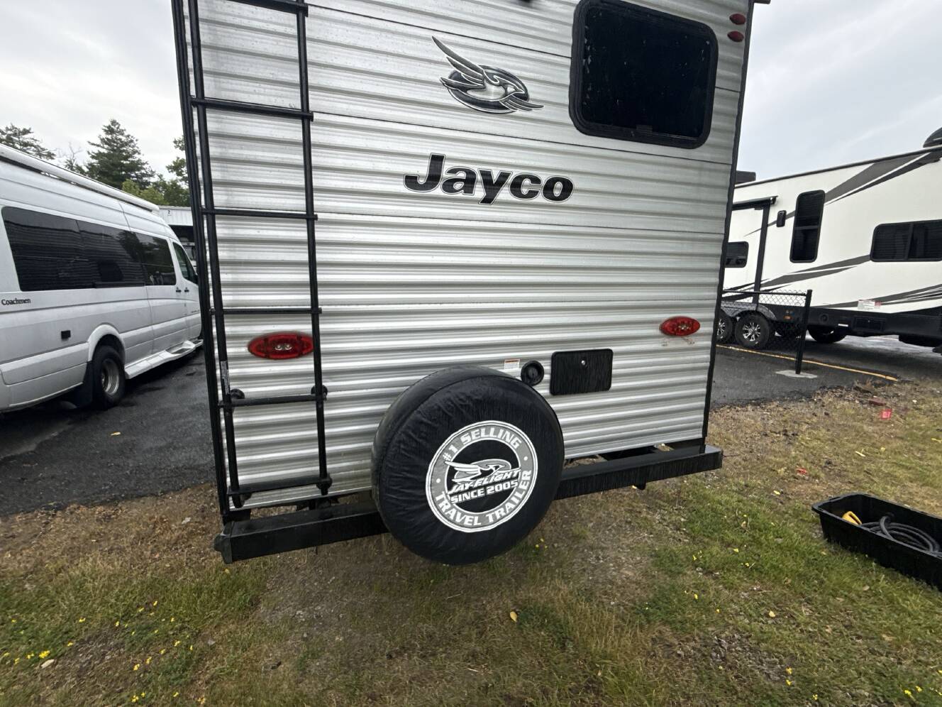 A photo of this 2021 Jayco JAY FLIGHT 33RBTS
