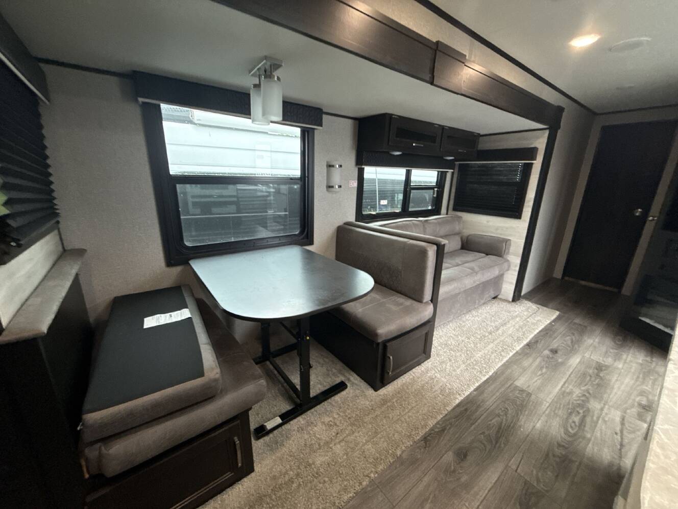 A photo of this 2021 Jayco JAY FLIGHT 33RBTS