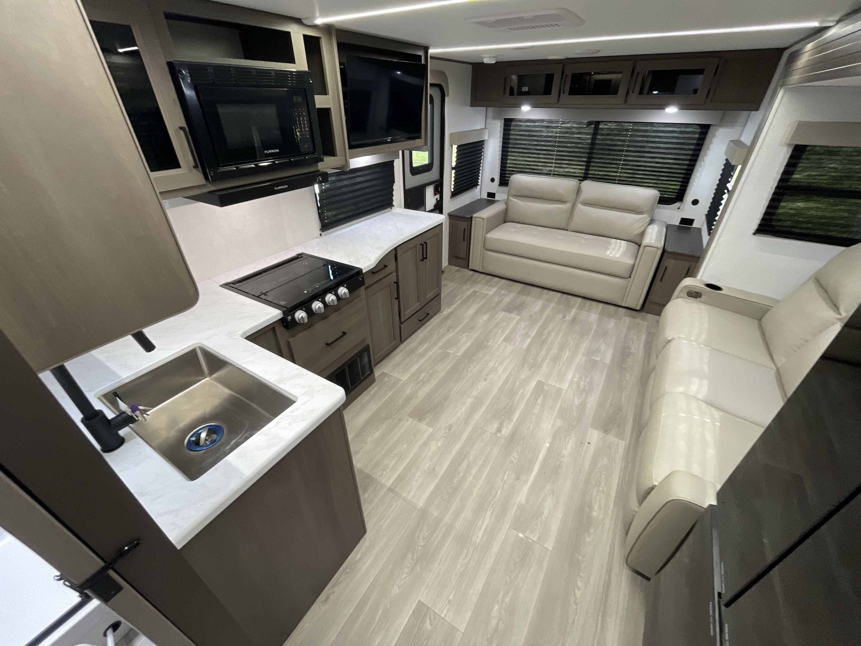 2026 Grand Design TRANSCEND 245RLT in monticello MN