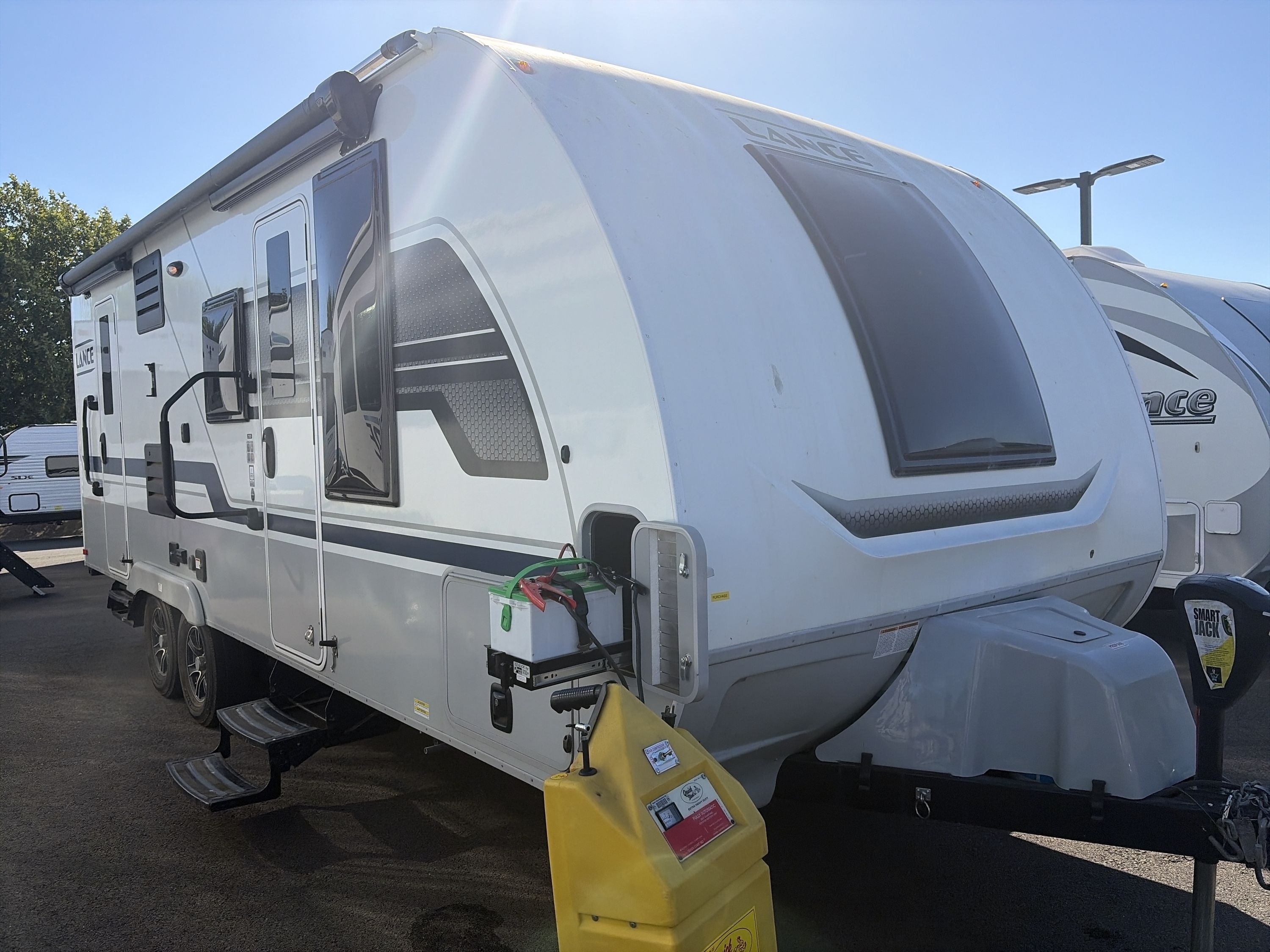2022 Lance LANCE 2185 in vacaville CA