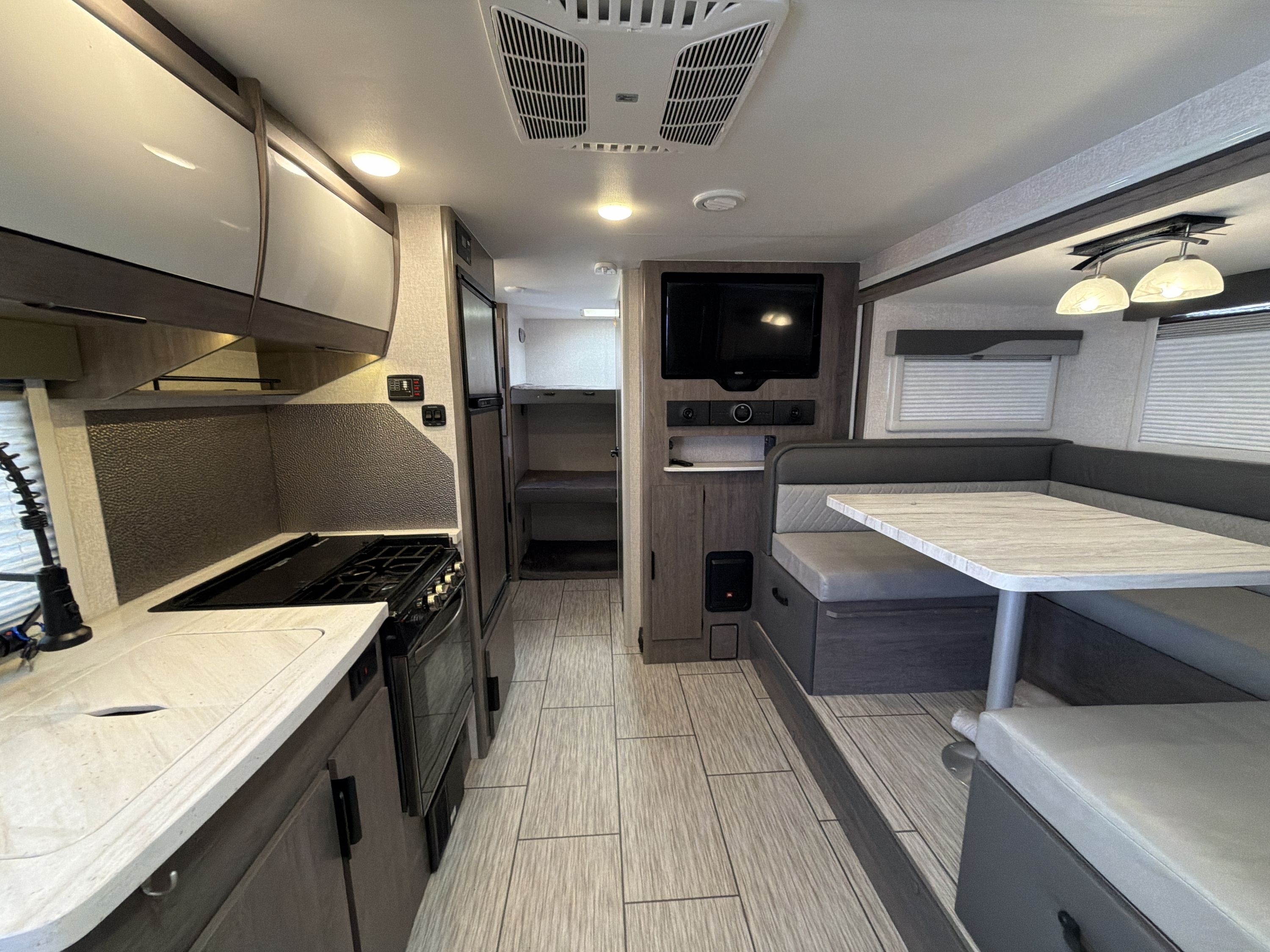 2022 Lance LANCE 2185 in vacaville CA