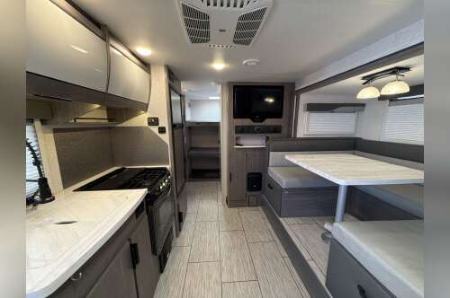 2022 Lance LANCE 2185 in vacaville CA