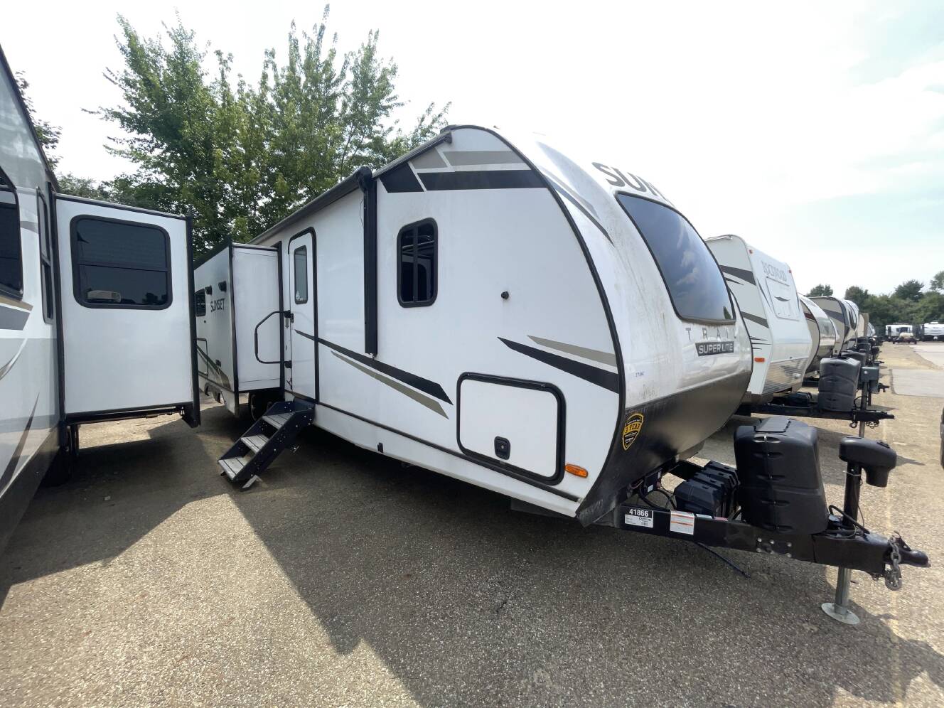 A photo of this 2022 Crossroads SUNSET TRAIL 285CK