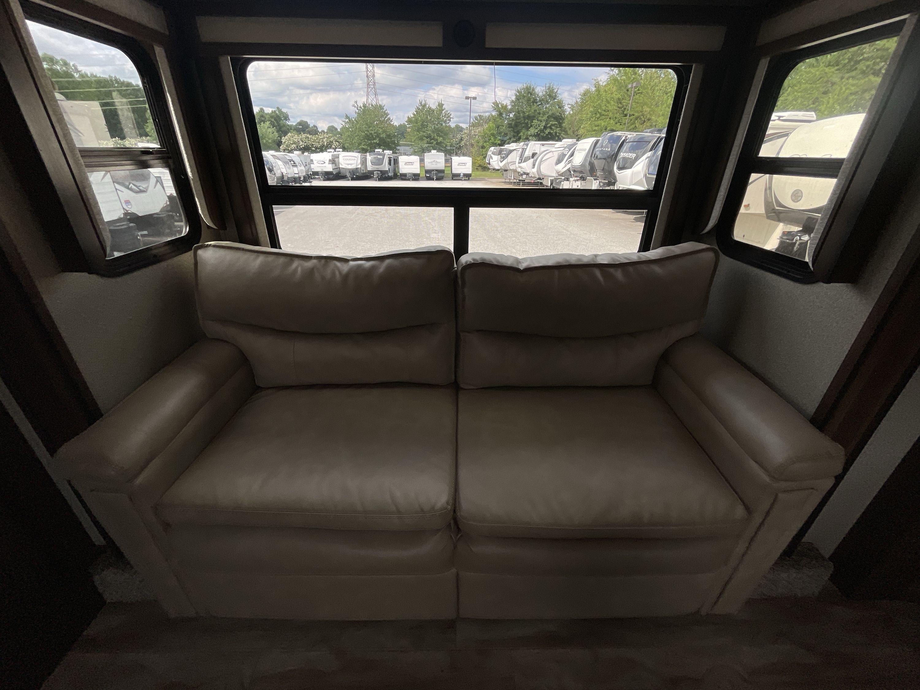 2022 Grand Design SOLITUDE 380FL in statesville NC