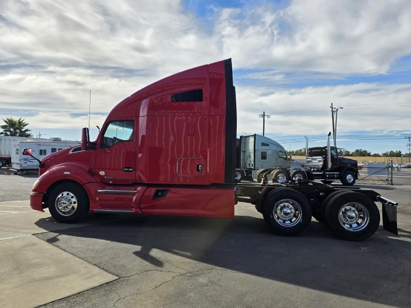 2021 KENWORTH T680
