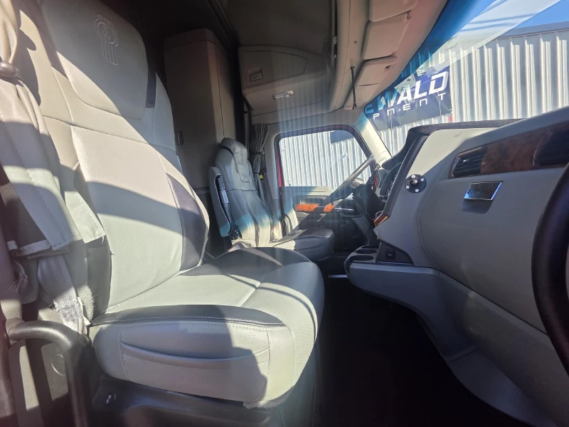 2021 KENWORTH T680