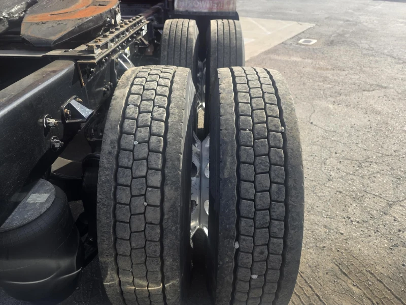 2021 KENWORTH T680
