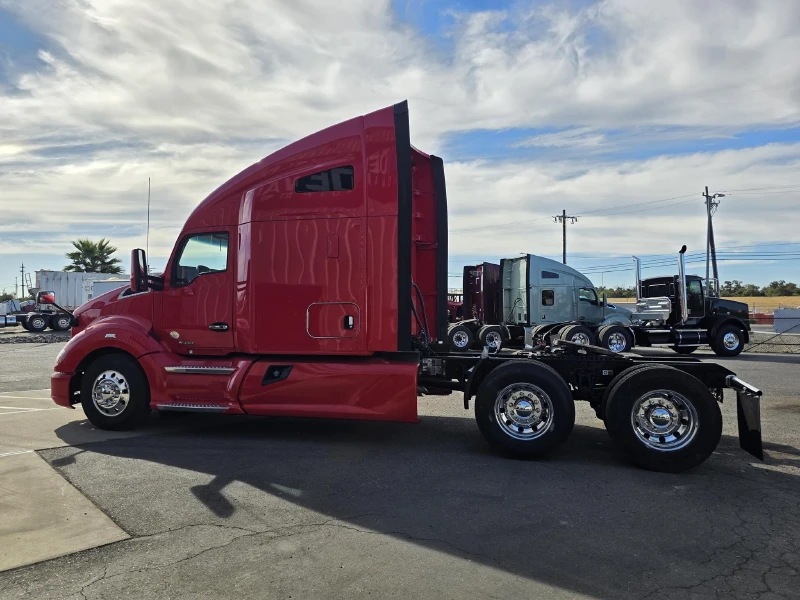 2021 KENWORTH T680