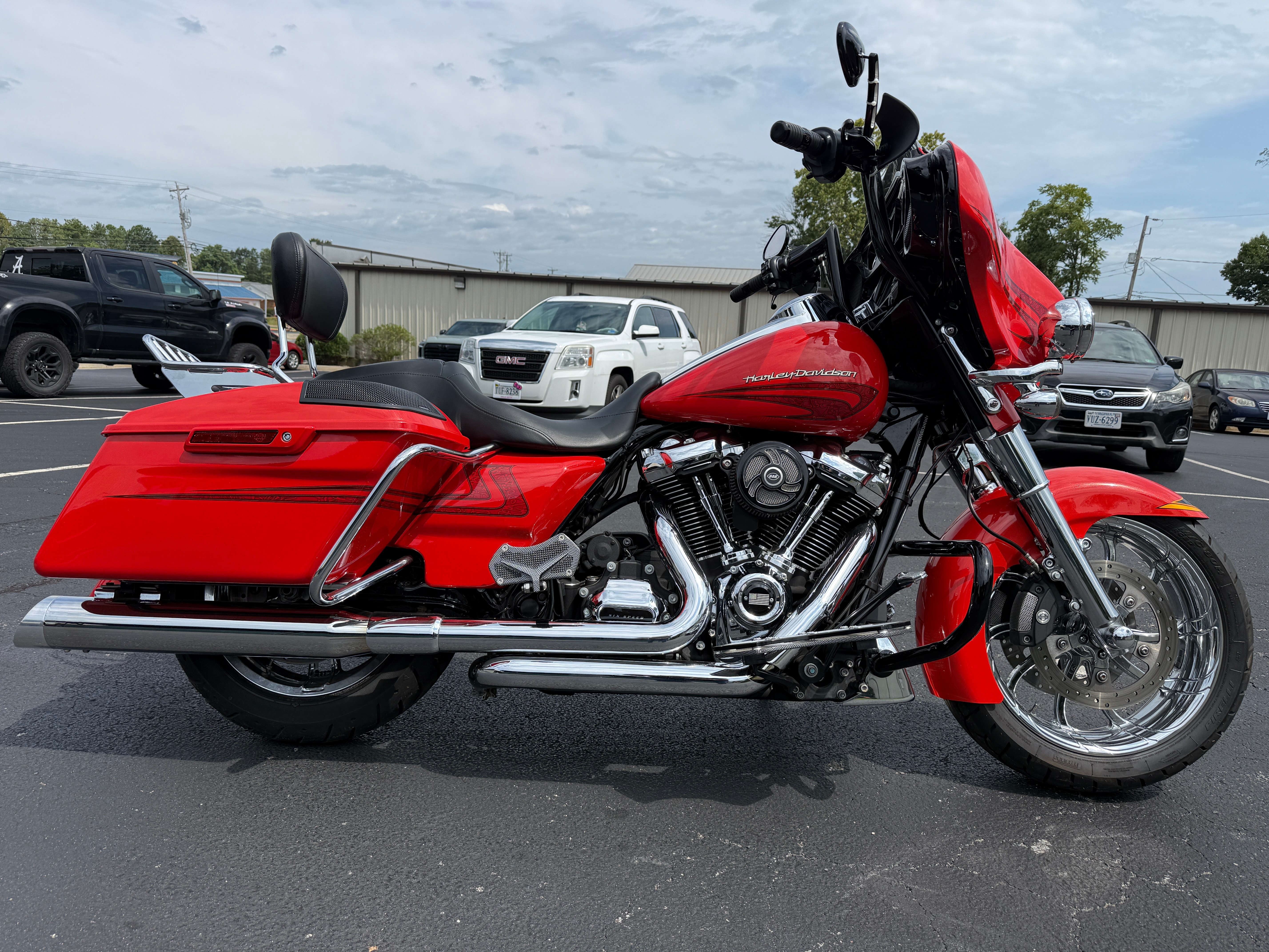 2017 Harley-Davidson Street Glide® Special SPECIAL in Lynchburg, VA