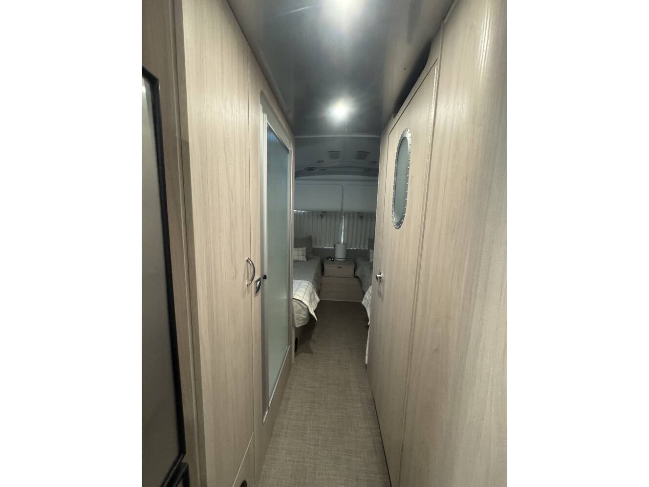 A photo of this 2021 Airstream GLOBETROTTER 25FB TWIN