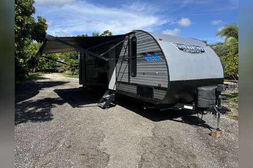 2022 Forest River SALEM CRUISE LITE 240BHXL in miami FL