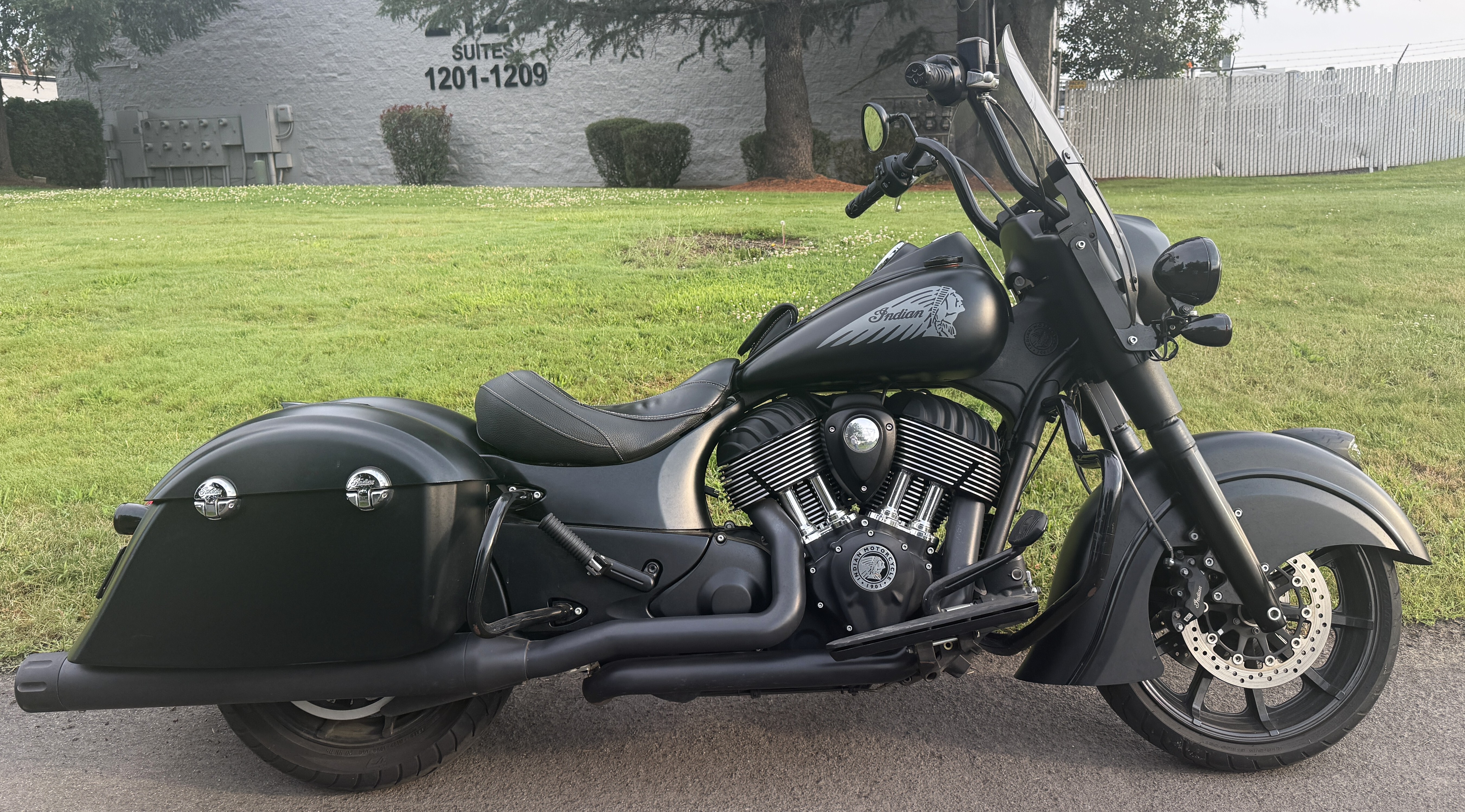 2018 Indian SPRINGFIELD DARK HORSE DARK HORSE in Hillsboro, OR