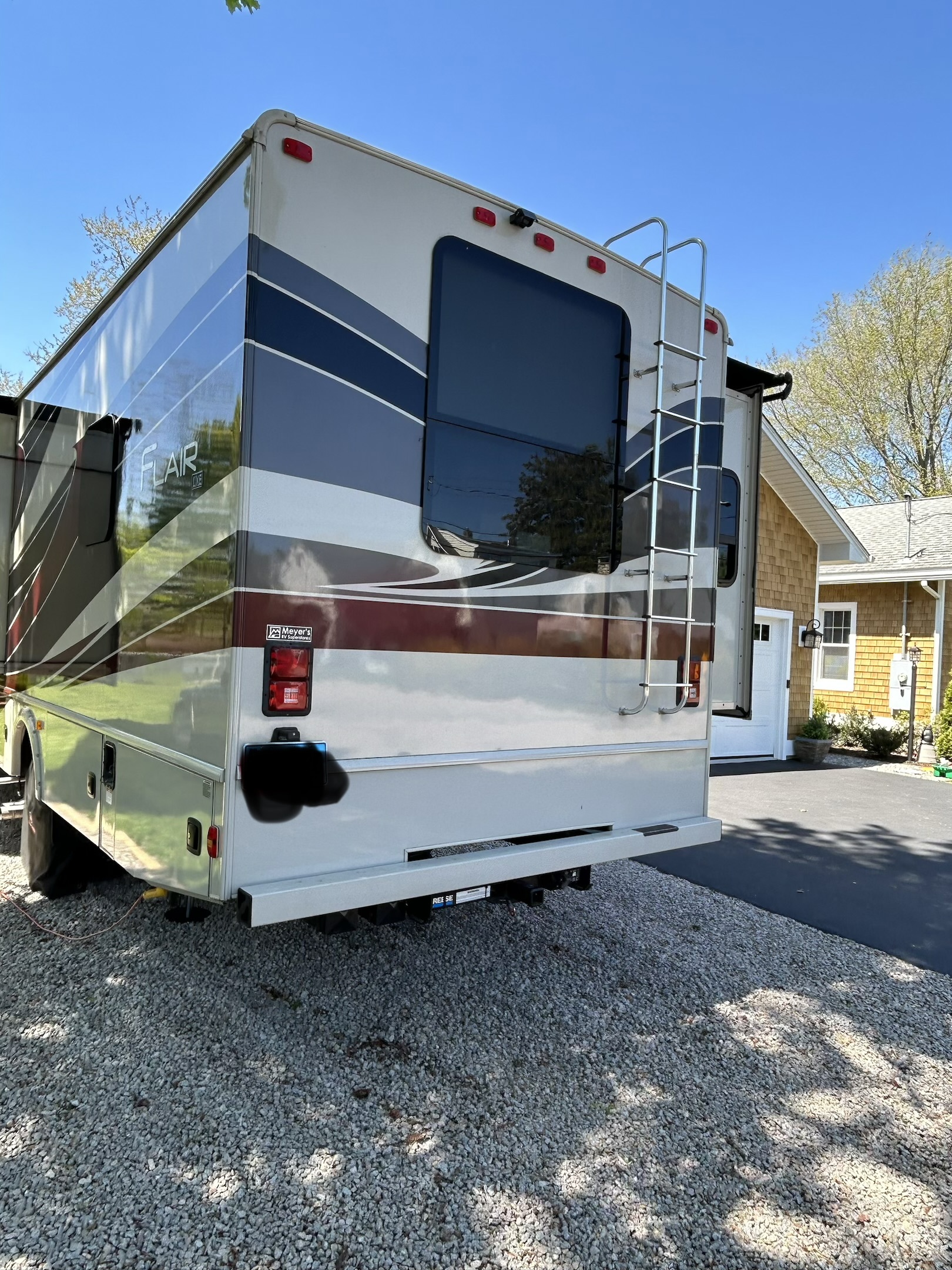 2017 Fleetwood FLAIR LXE 31W in mystic CT