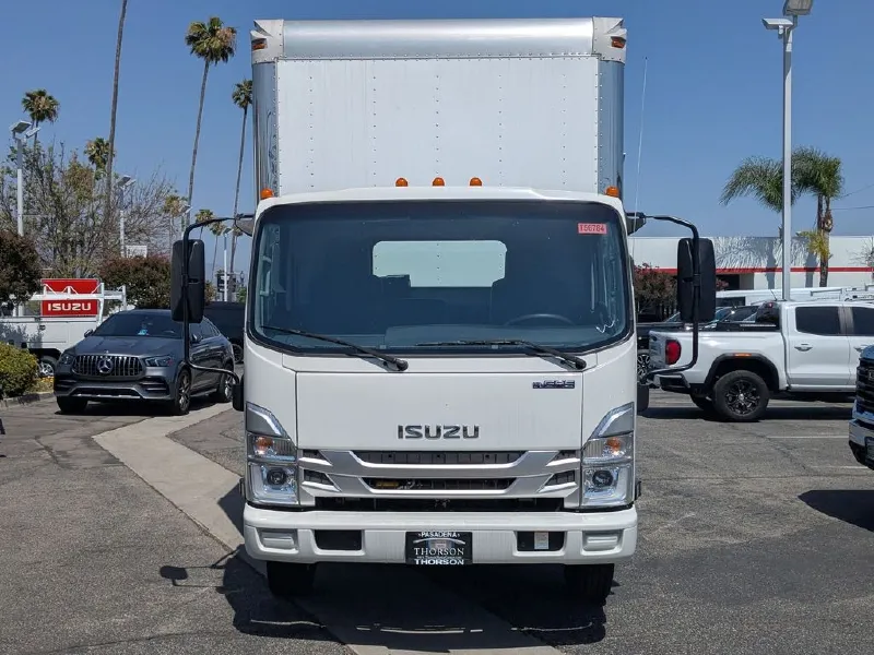 2026 ISUZU NPR HD