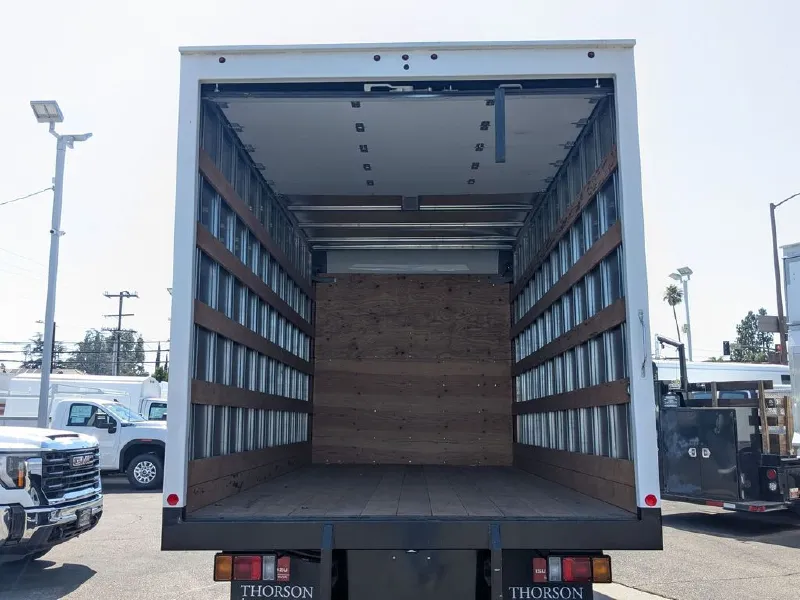 2026 ISUZU NPR HD