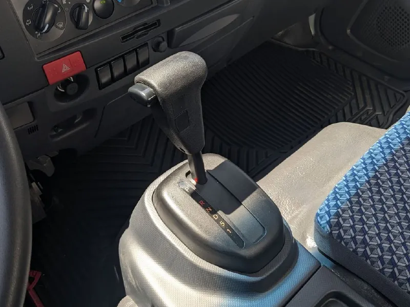 2026 ISUZU NPR HD