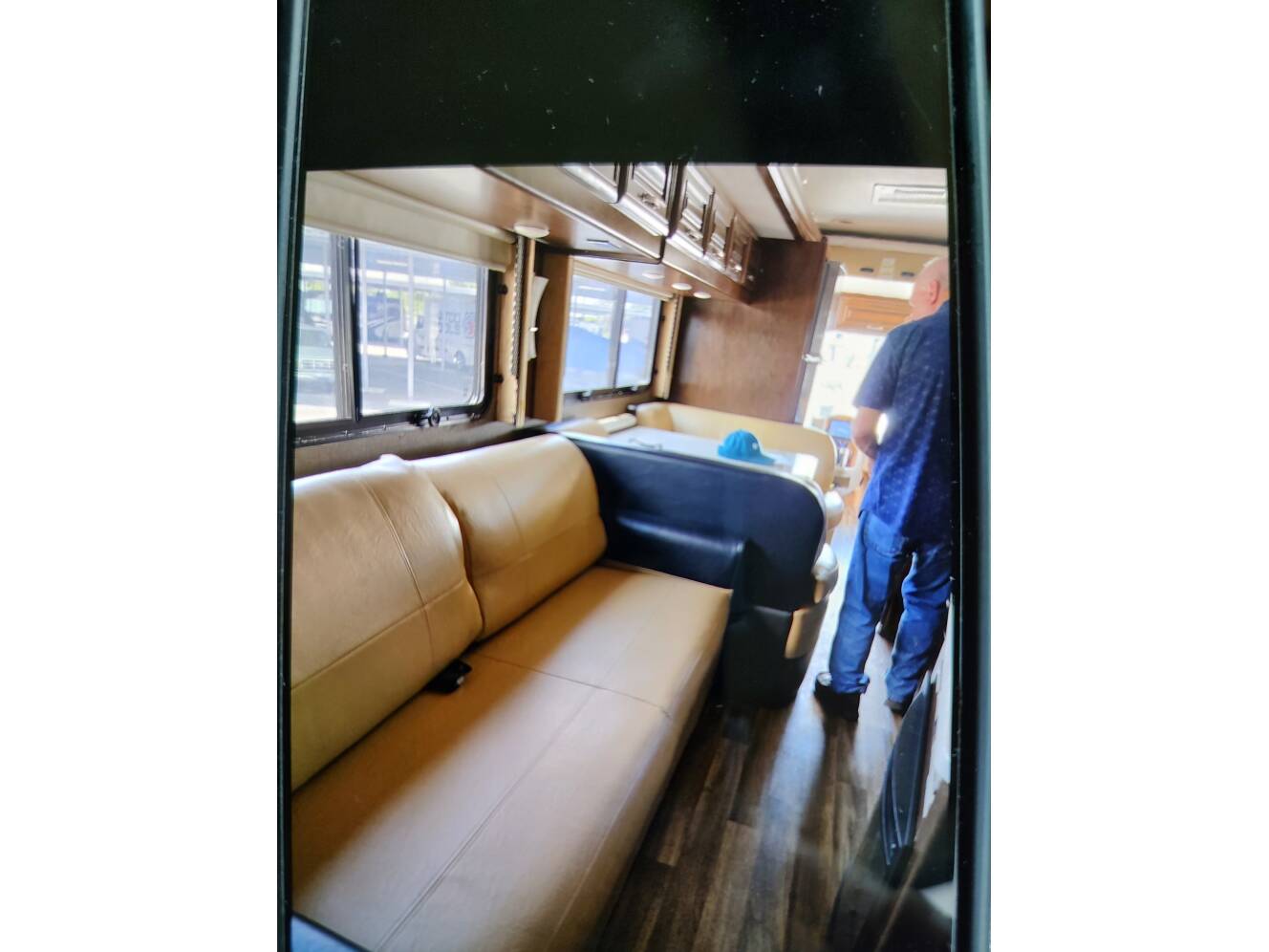 A photo of this 2018 Thor Motor Coach PALAZZO 36 3