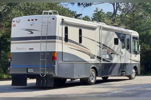 2005 Monaco MONARCH 34SBD in dunedin FL