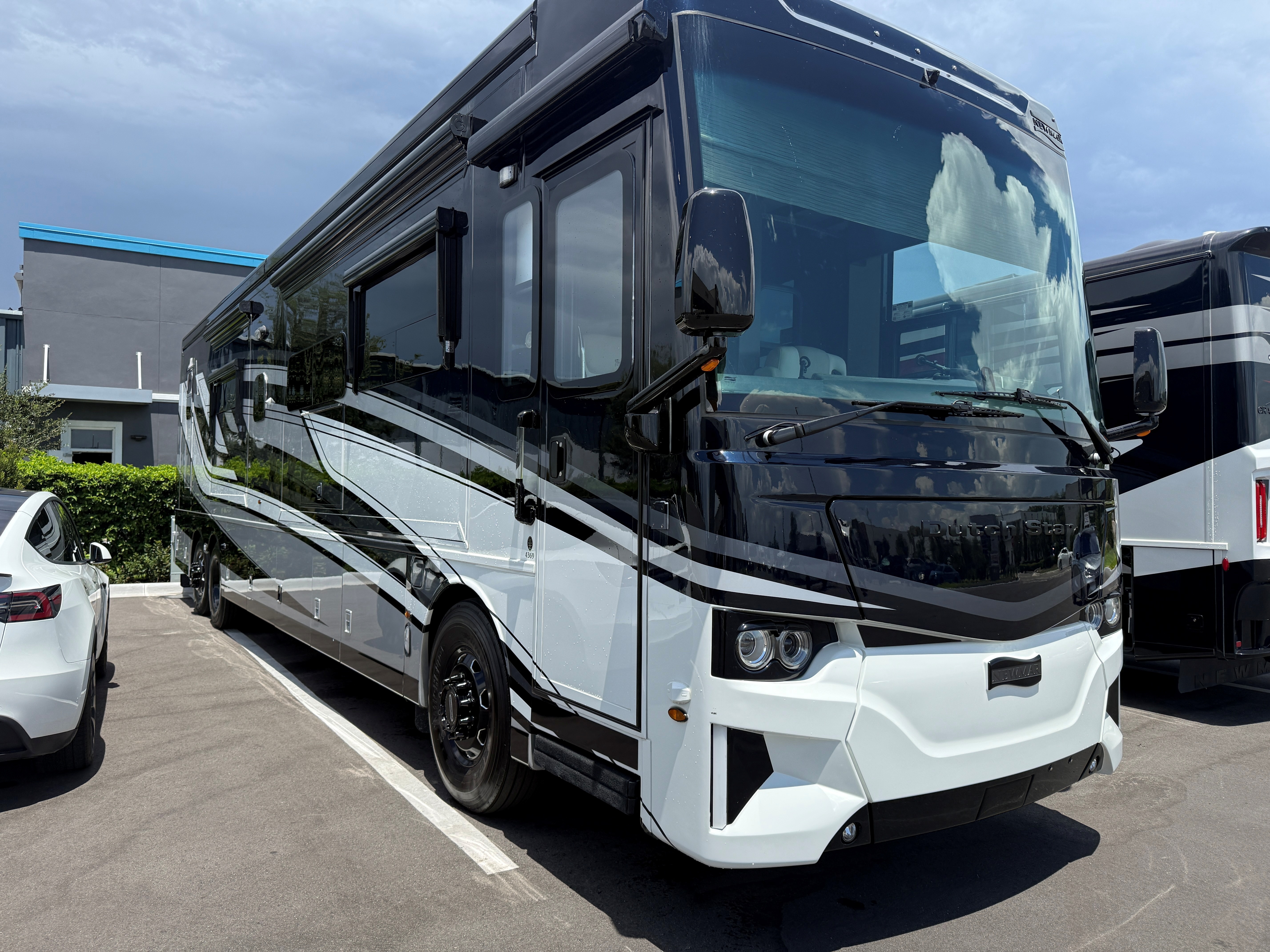 2026 Newmar DUTCH STAR 4369 RV