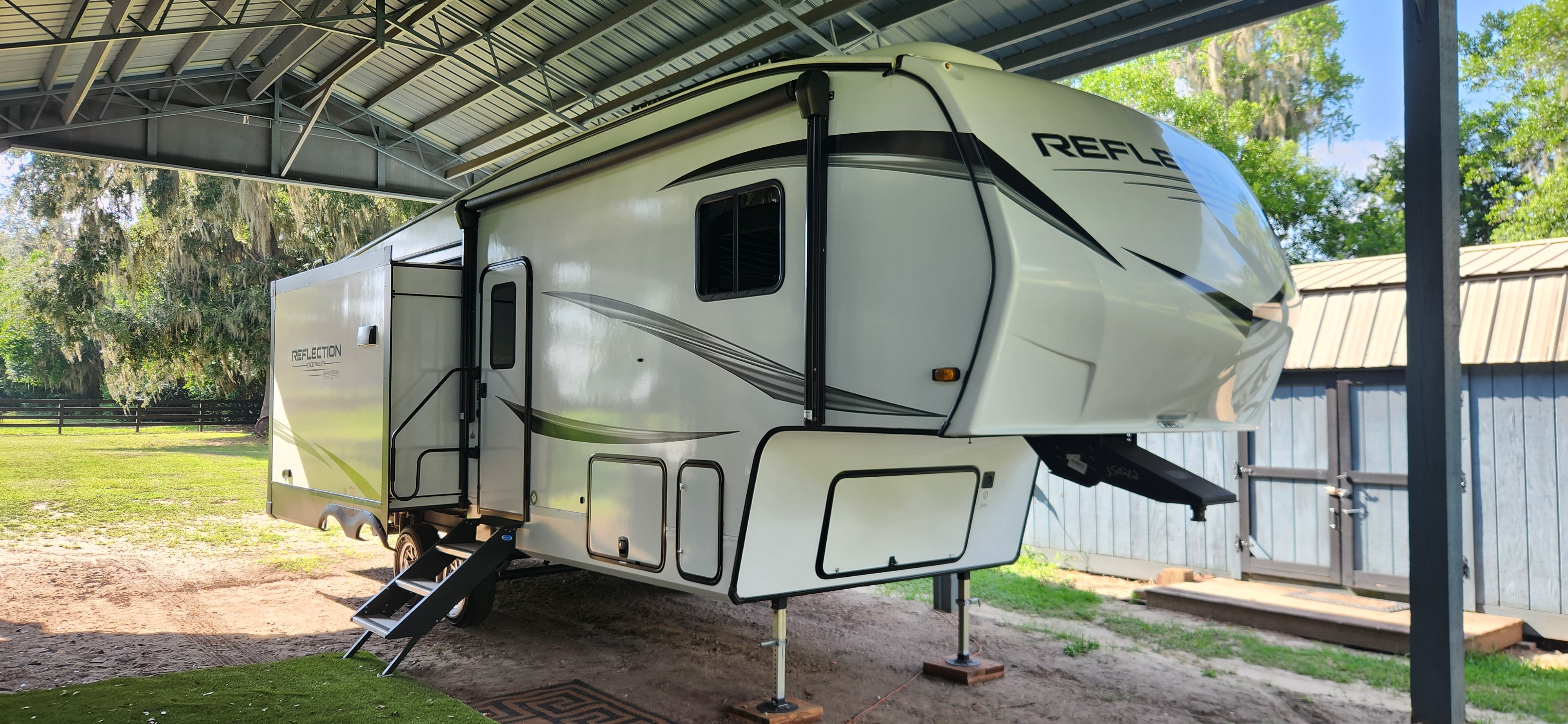 2024 Grand Design REFLECTION 100 SERIES 28RL RV