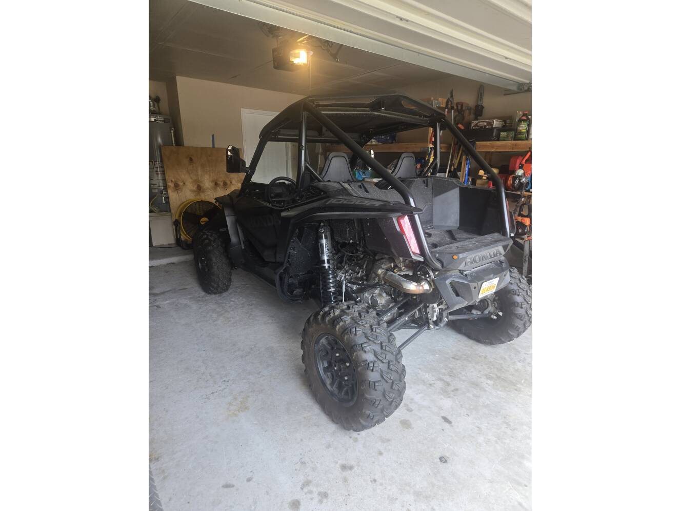 A photo of this 2023 Honda TALON 1000R FOX LIVE VALVE