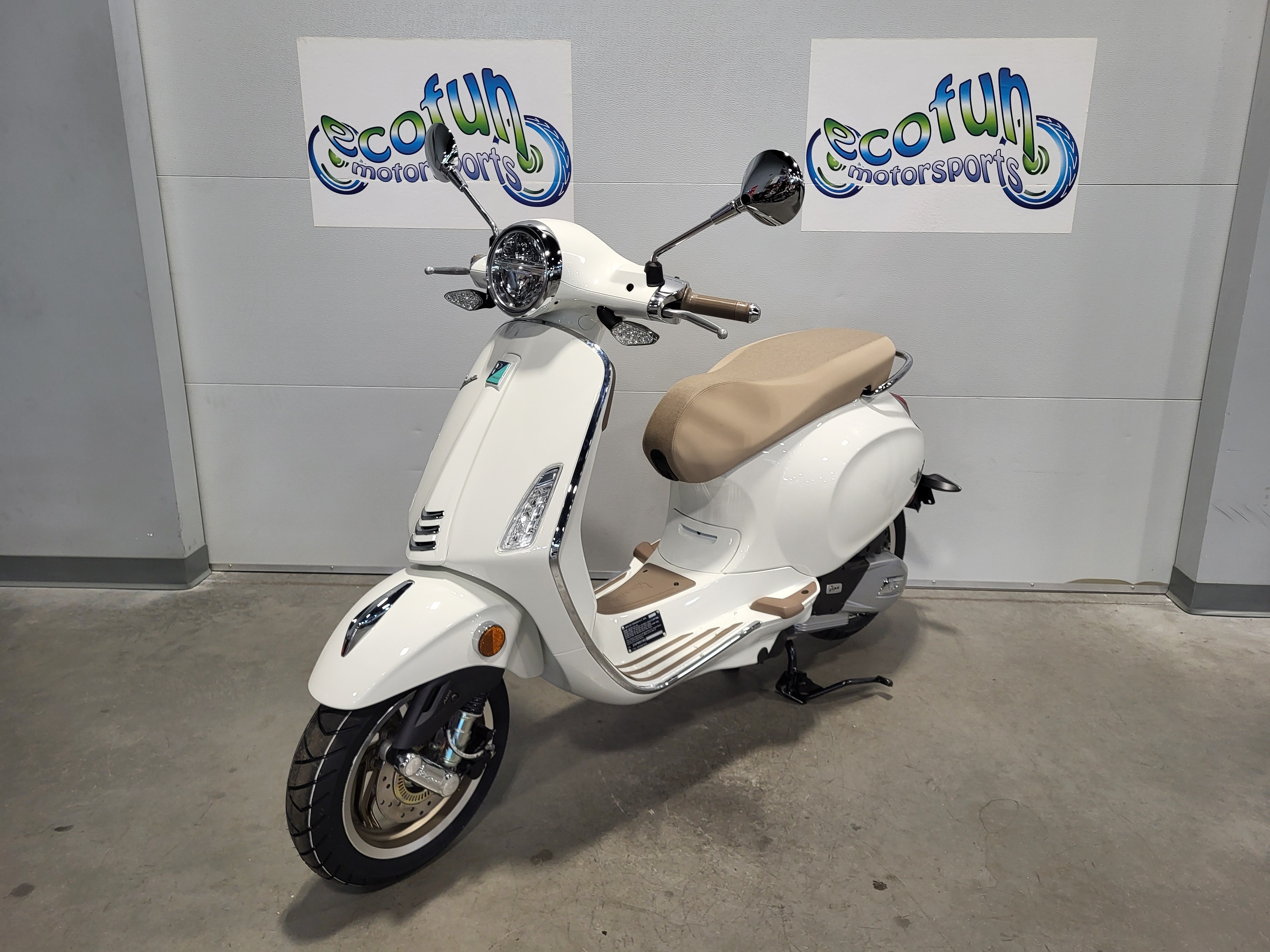 2027 Vespa Primavera 150 S 150 in Forest Lake, MN
