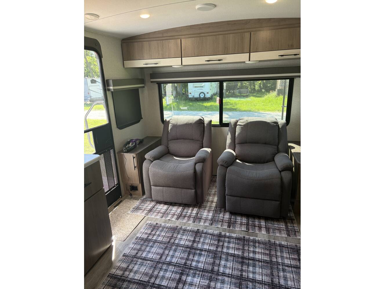 A photo of this 2023 Grand Design IMAGINE 2500RL
