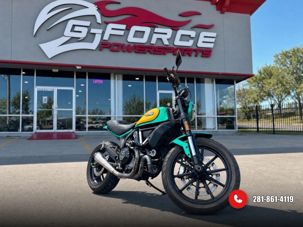 2022 Ducati Scrambler 800 Dark 1100 in Houston, TX