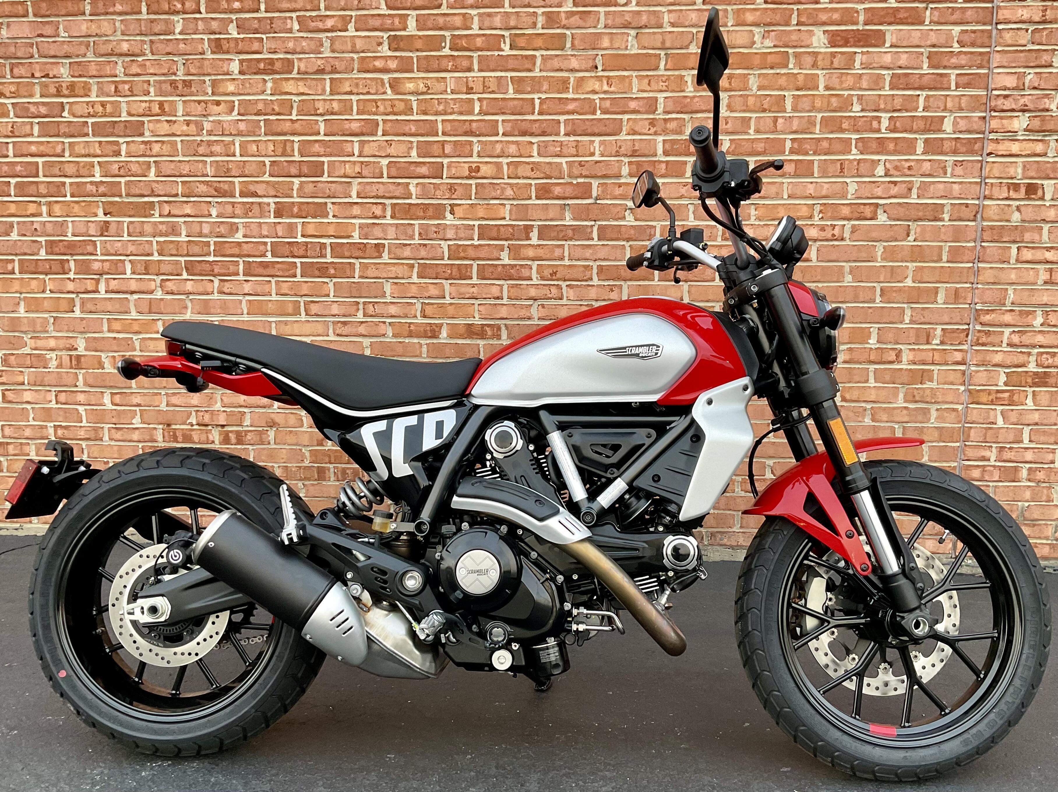 2025 Ducati Scrambler Icon ICON in Villa Park, IL